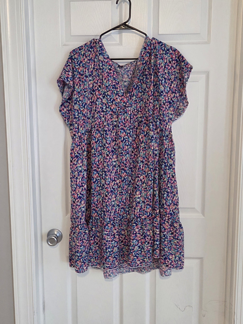 Source Unknown Blue Floral Midi Dress with Pink Accents